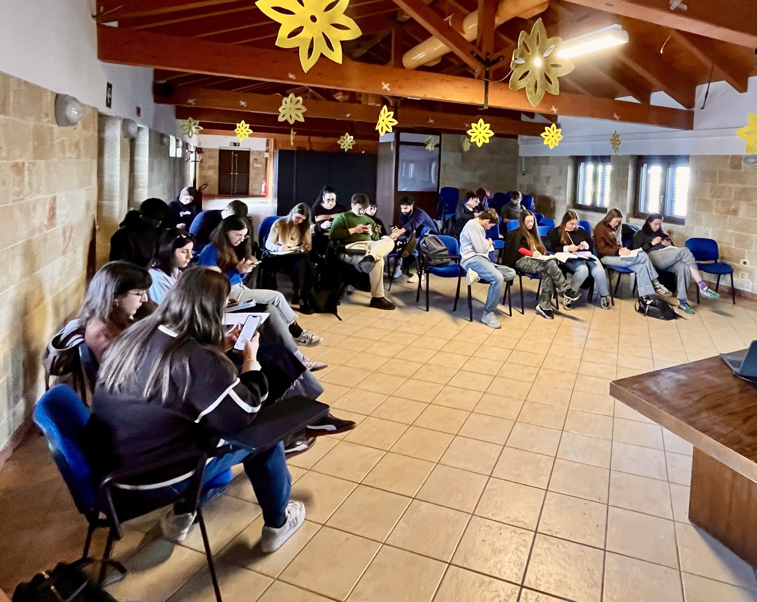 Giovani del Servizio Civile durante una formazione